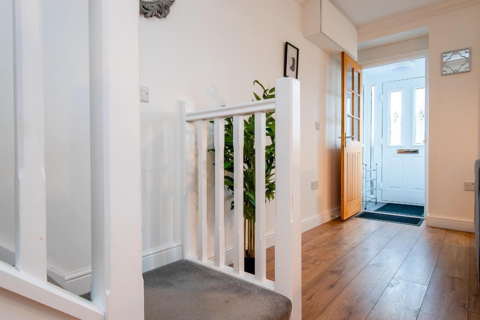 Casa One Hundred - A Beautiful 4 Bed House On The Beach Front Swansea Exteriér fotografie