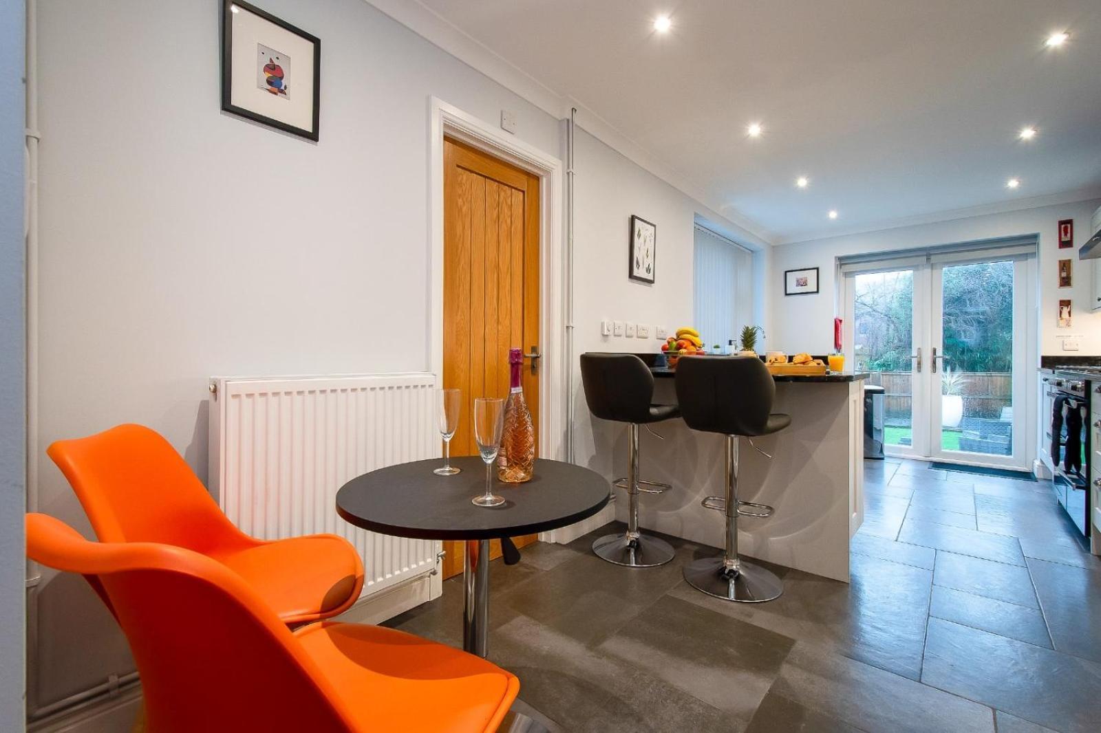 Casa One Hundred - A Beautiful 4 Bed House On The Beach Front Swansea Exteriér fotografie