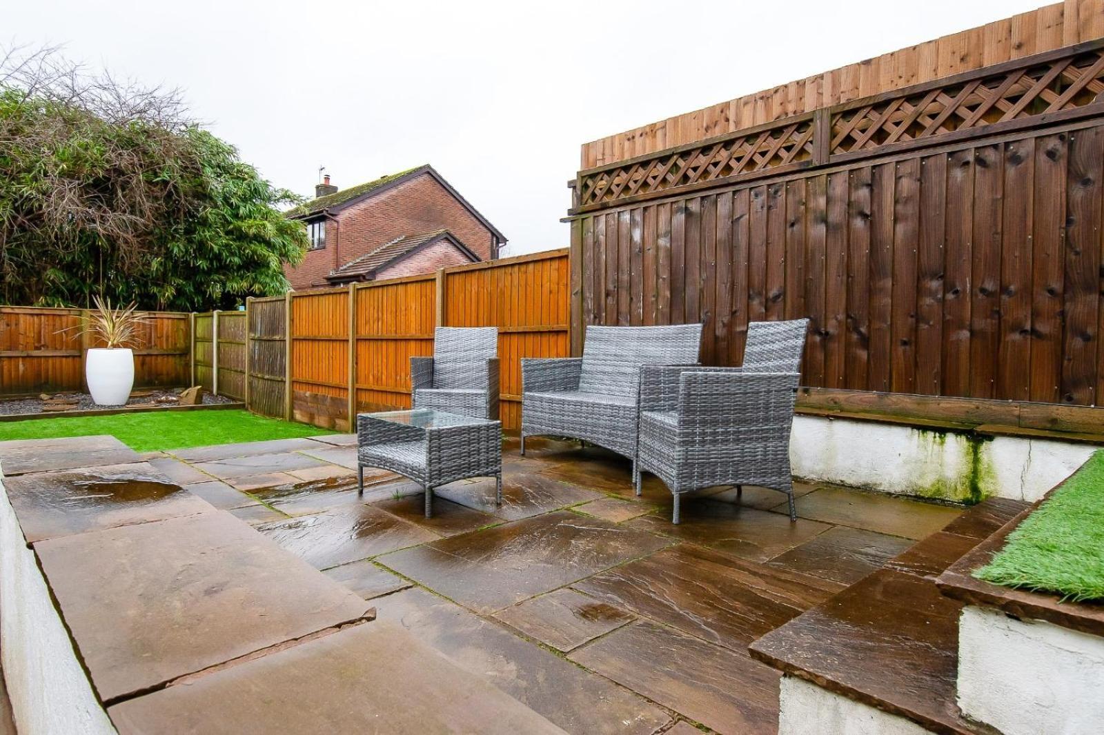 Casa One Hundred - A Beautiful 4 Bed House On The Beach Front Swansea Exteriér fotografie
