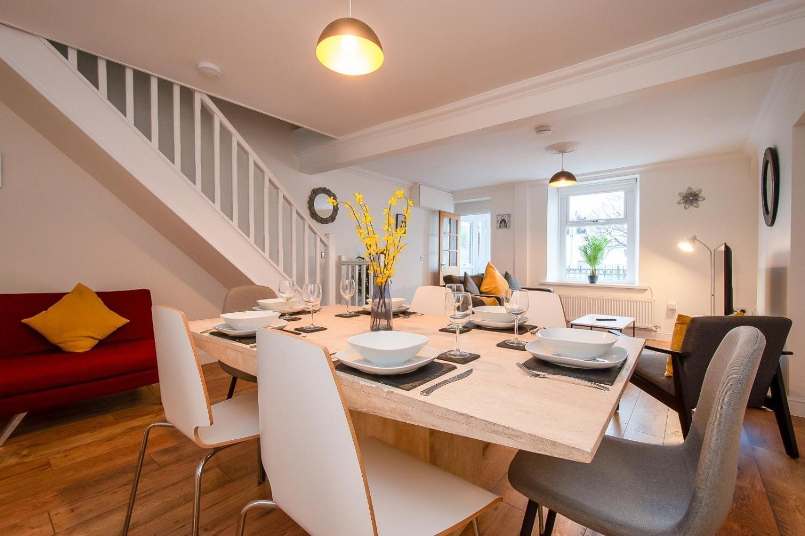 Casa One Hundred - A Beautiful 4 Bed House On The Beach Front Swansea Exteriér fotografie
